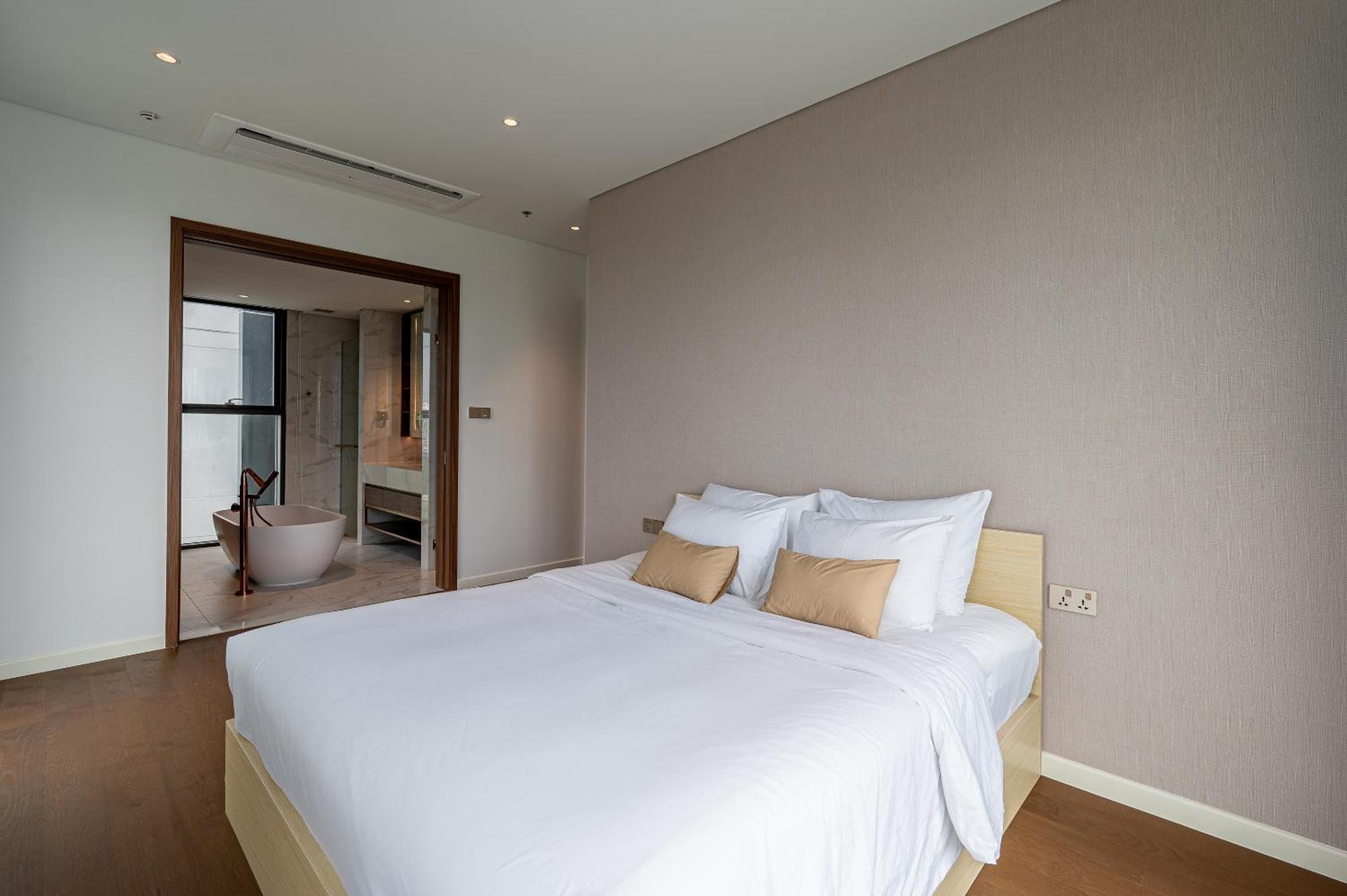 הו צ'י מין סיטי The Metropole Opera Residence By Kaystay מראה חיצוני תמונה